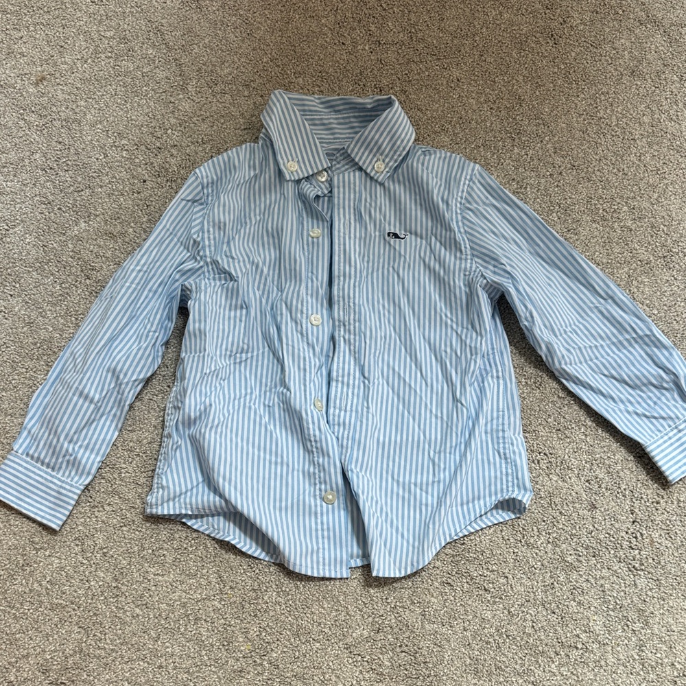 Vineyard Vines Light Blue Striped Button Down Shirt- never worn